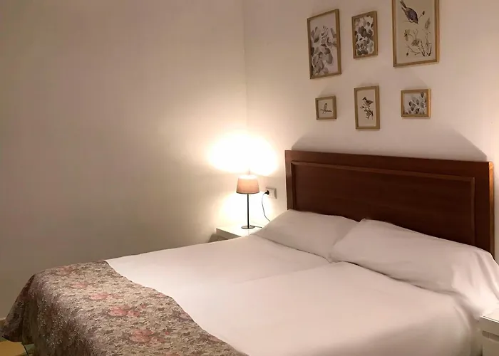 Leon Dormido Rooms & Apartments
