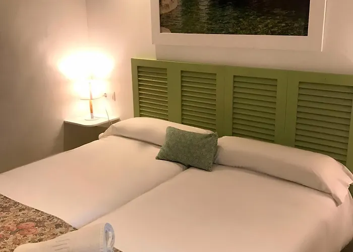 Leon Dormido Rooms & Apartments