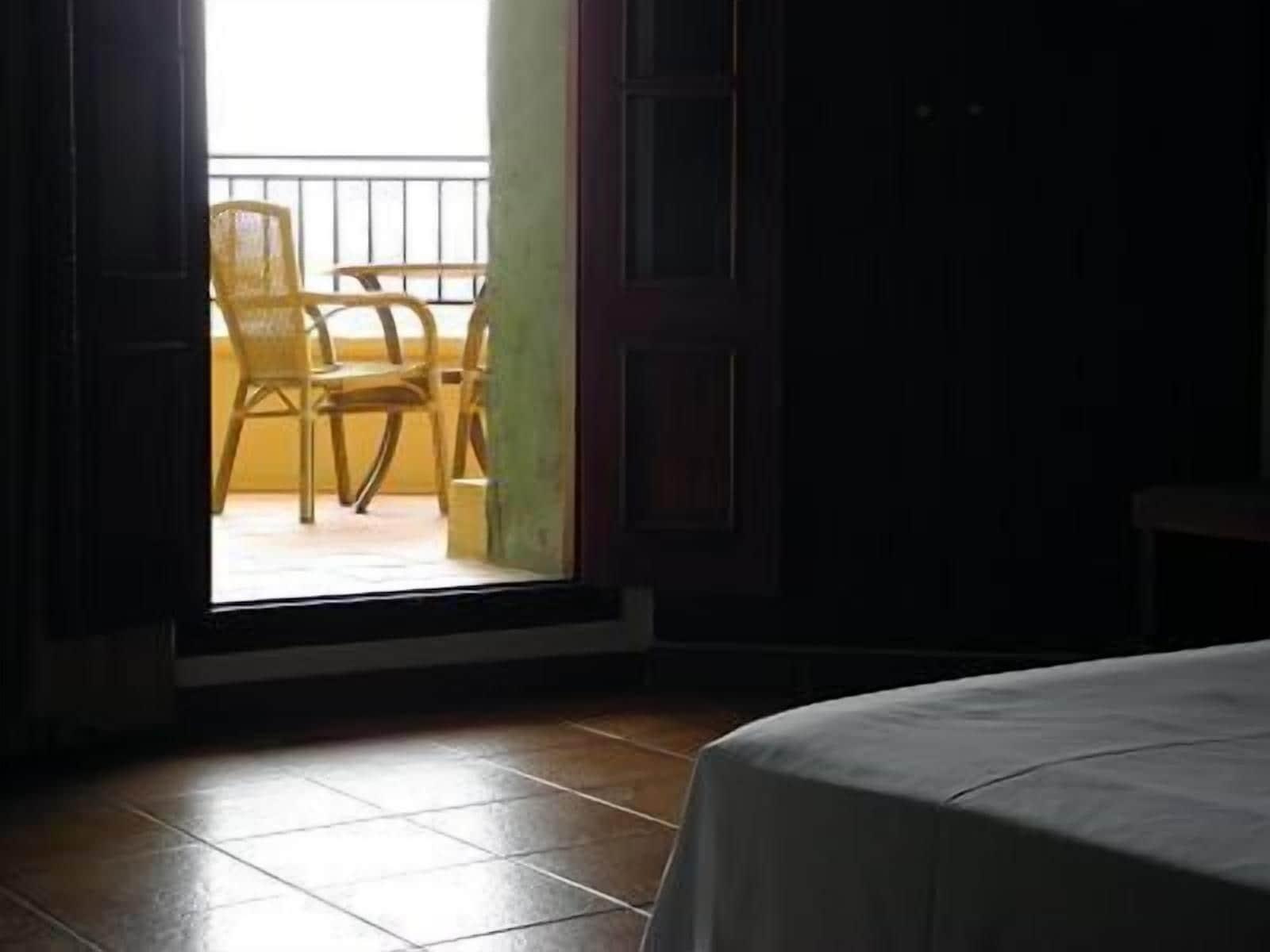 Leon Dormido Rooms & Apartments *