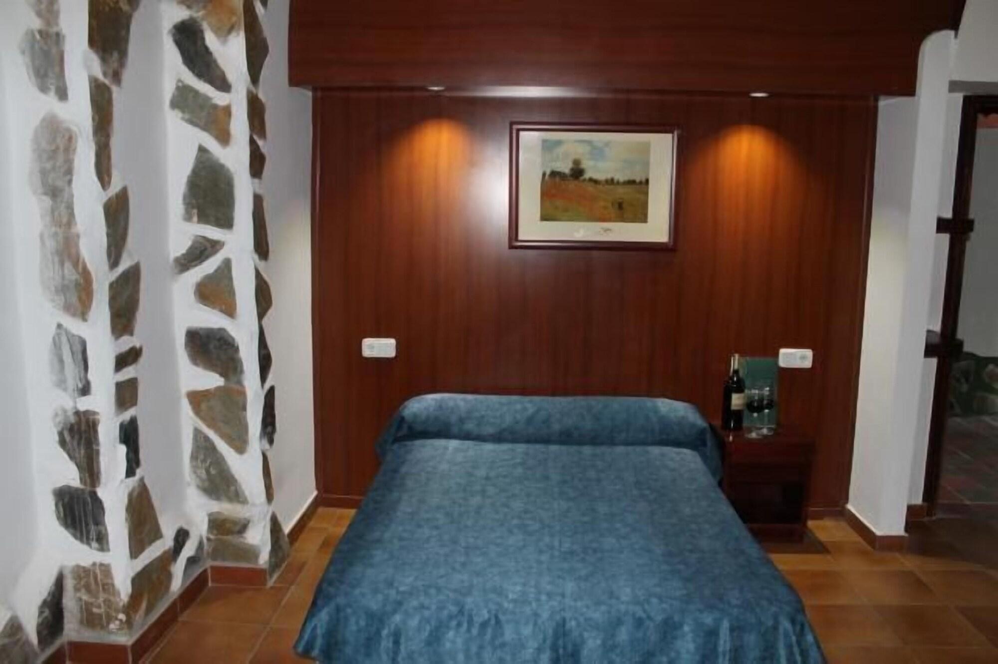 Leon Dormido Rooms & Apartments Hostel