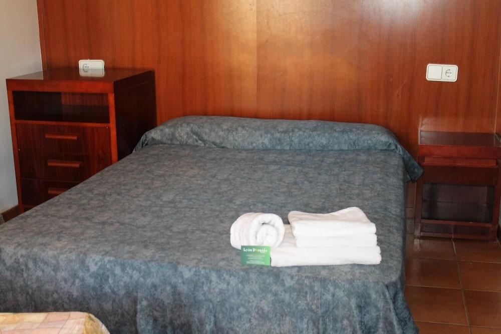 Leon Dormido Rooms & Apartments Hostel Polop