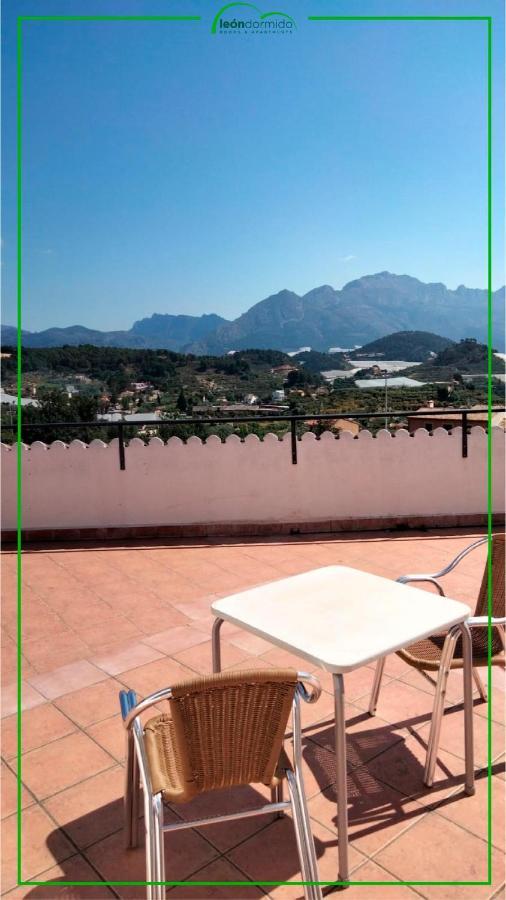 Leon Dormido Rooms & Apartments Hostel